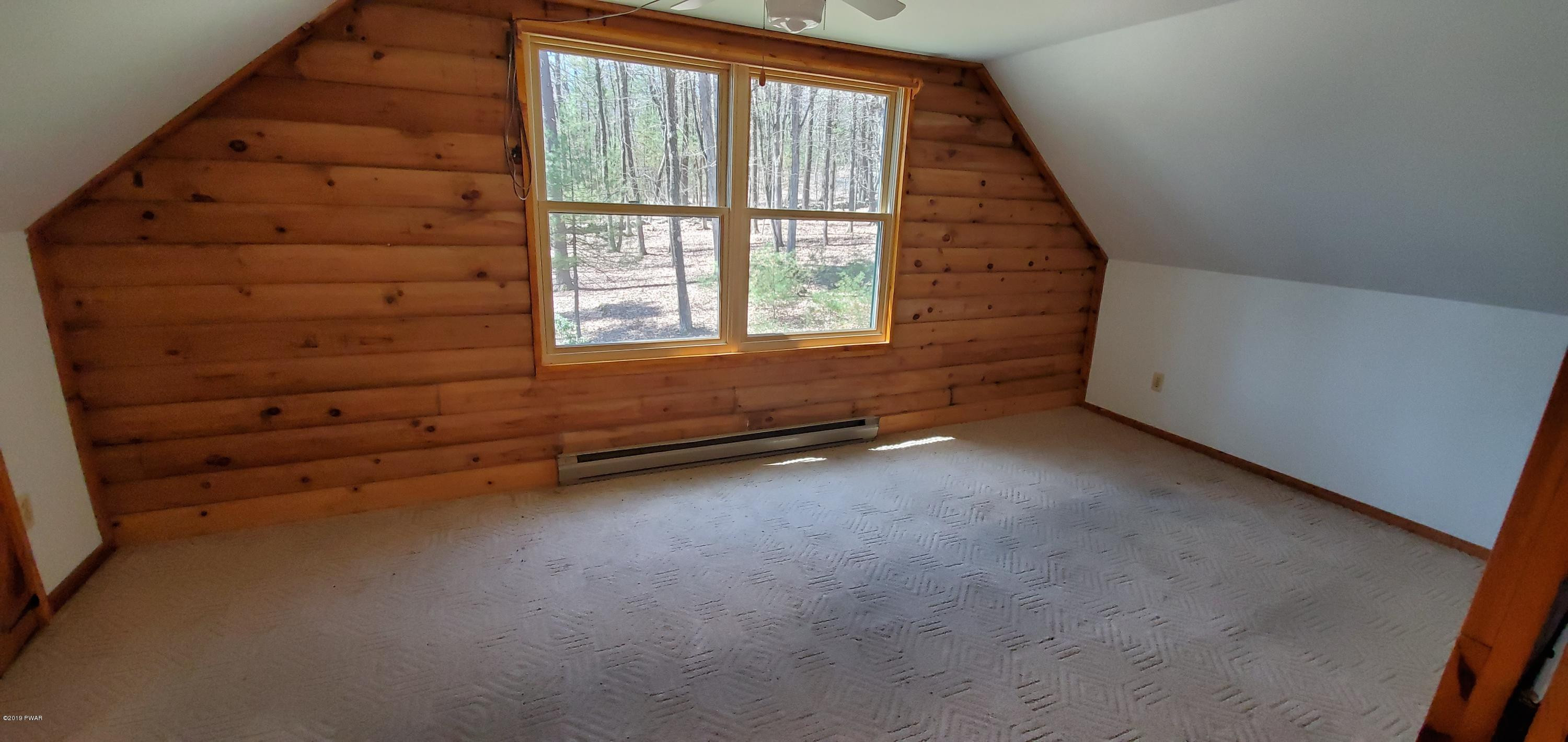 118 Stonefield Road Milford, PA 18337 - Photo 12 of 26 3rd Bedroom