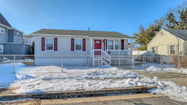 $2,750 | 1510 North Arkansas Avenue, Venice Park, NJ 08401