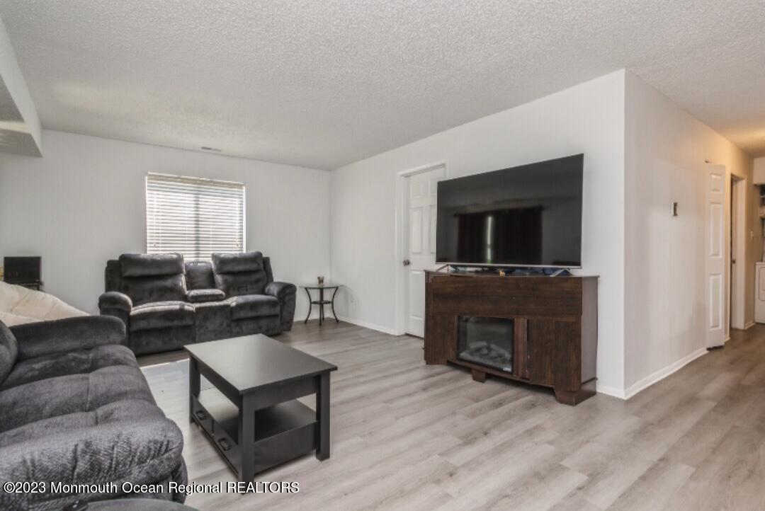 C987793C-1101-434F-BA9A-DA13B7AB8E00