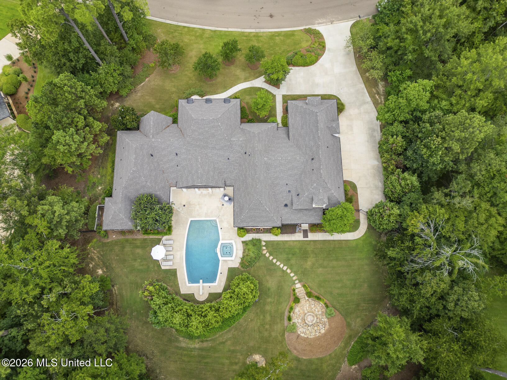 918 Montrose Drive Ridgeland, MS 39157 - Photo 4 of 70 918 Montrose drone final-7