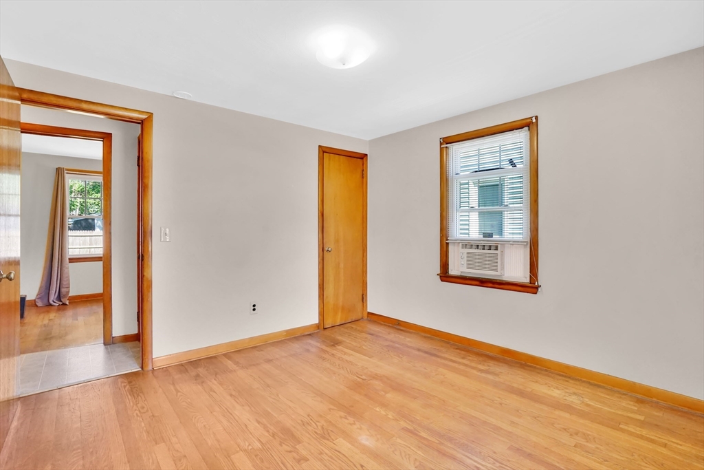 267 Connecticut Avenue Springfield, MA 01104 - Photo 14 of 41