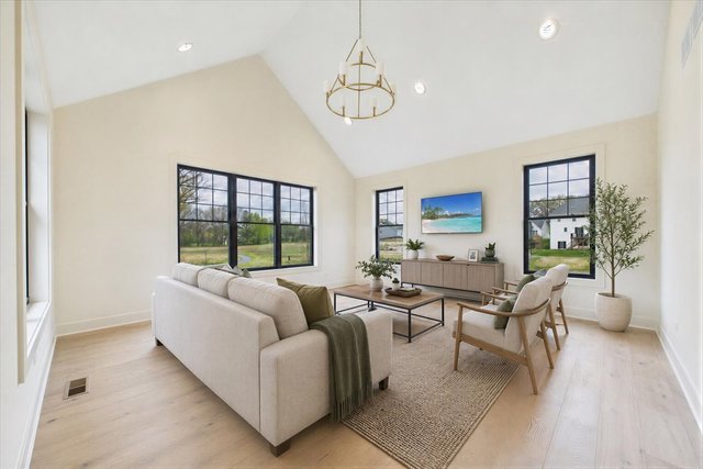 20470 Old Hicks Road Long Grove, IL 60047 - Photo 8 of 14
