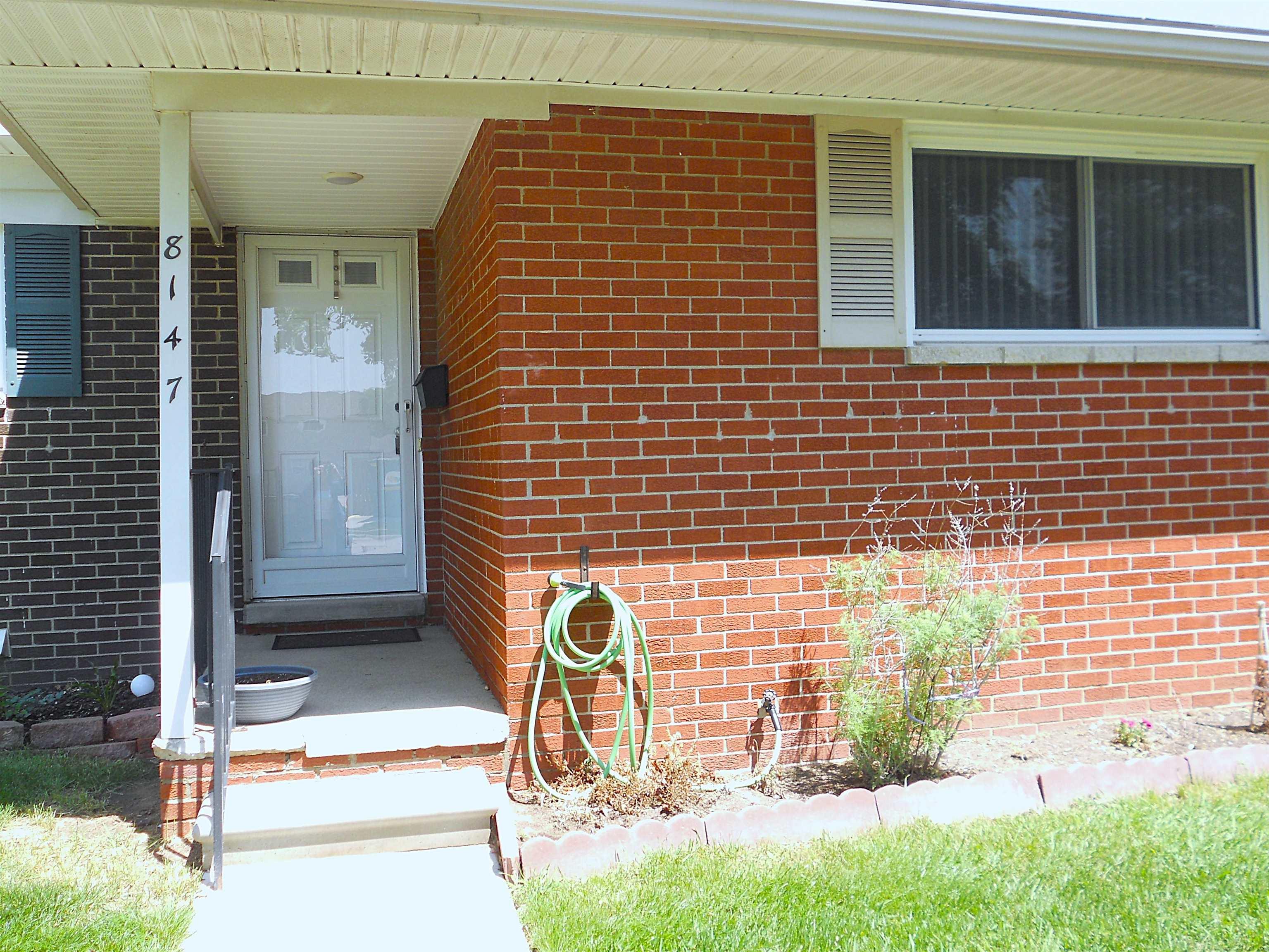 8147 Busko Avenue Warren, MI 48093 - Photo 3 of 23