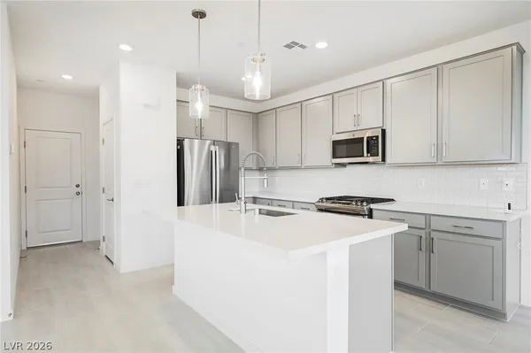 $3,000 | 2368 Open Valley Street, Las Vegas, NV 89138