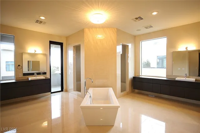 $8,000 | 7518 Yonie Court, Las Vegas, NV 89117