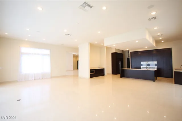 $8,000 | 7518 Yonie Court, Las Vegas, NV 89117