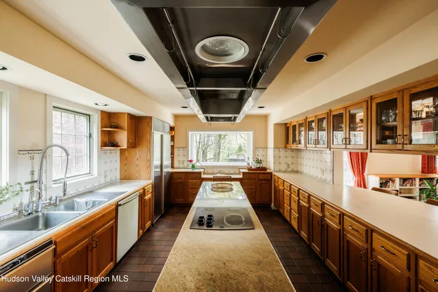 $1,590,000 | 126 Shaker Ridge Drive, Canaan, NY 12029