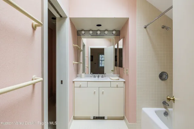 $1,590,000 | 126 Shaker Ridge Drive, Canaan, NY 12029