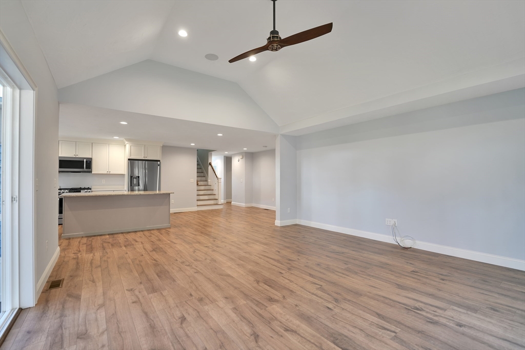 11 Sarahbeth Lane Rochester, MA 02770 - Photo 8 of 31 Gallery Image 8
