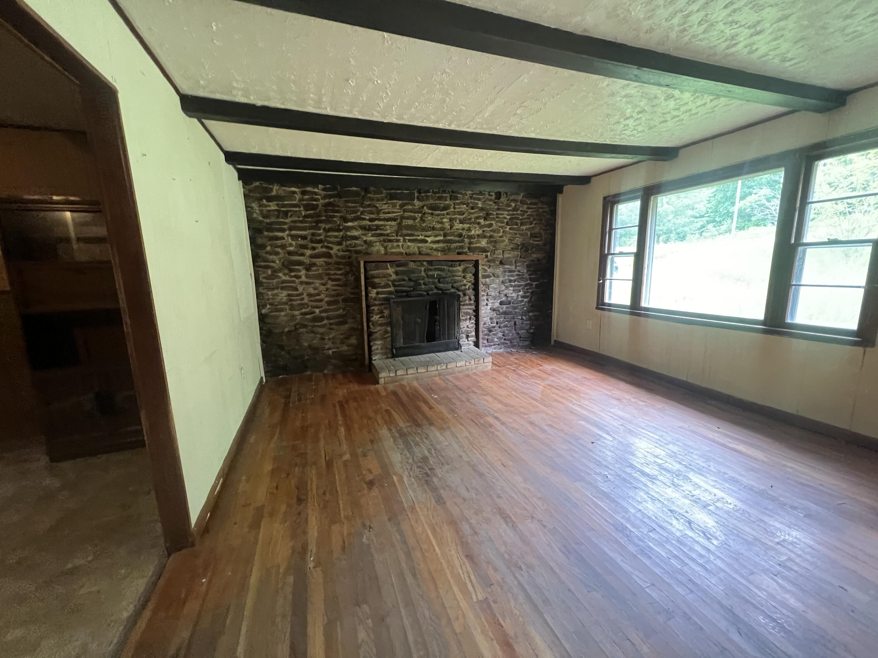 233 Silo Road Beattyville, KY 41311 - Photo 25 of 29 IMG_2715