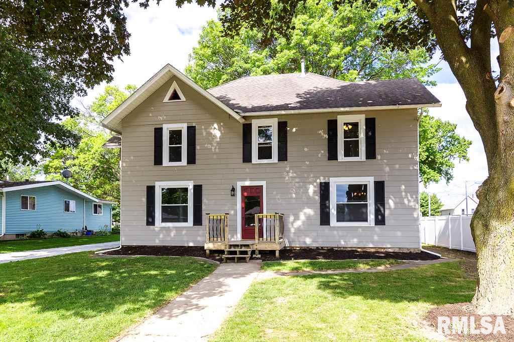 118 South 1st Street Long Grove, IA 52756 - Photo 1 of 24