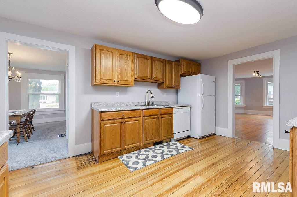 118 South 1st Street Long Grove, IA 52756 - Photo 6 of 24
