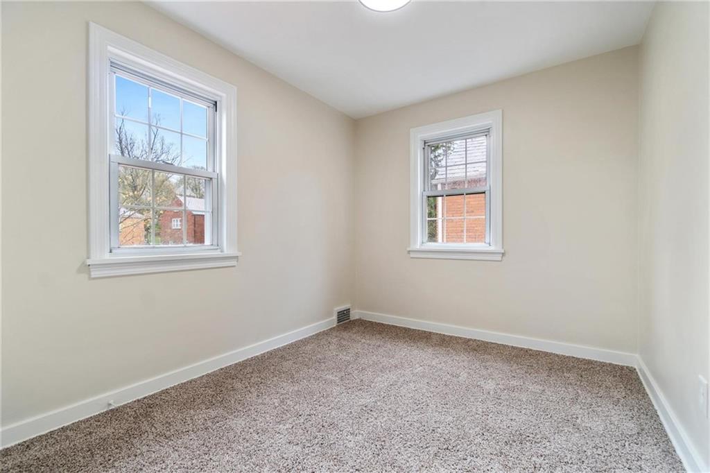 2370 Collins Road Pittsburgh, PA 15235 - Photo 22 of 28 Gallery Image 22
