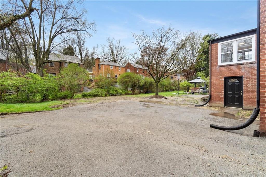 2370 Collins Road Pittsburgh, PA 15235 - Photo 27 of 28 Gallery Image 27