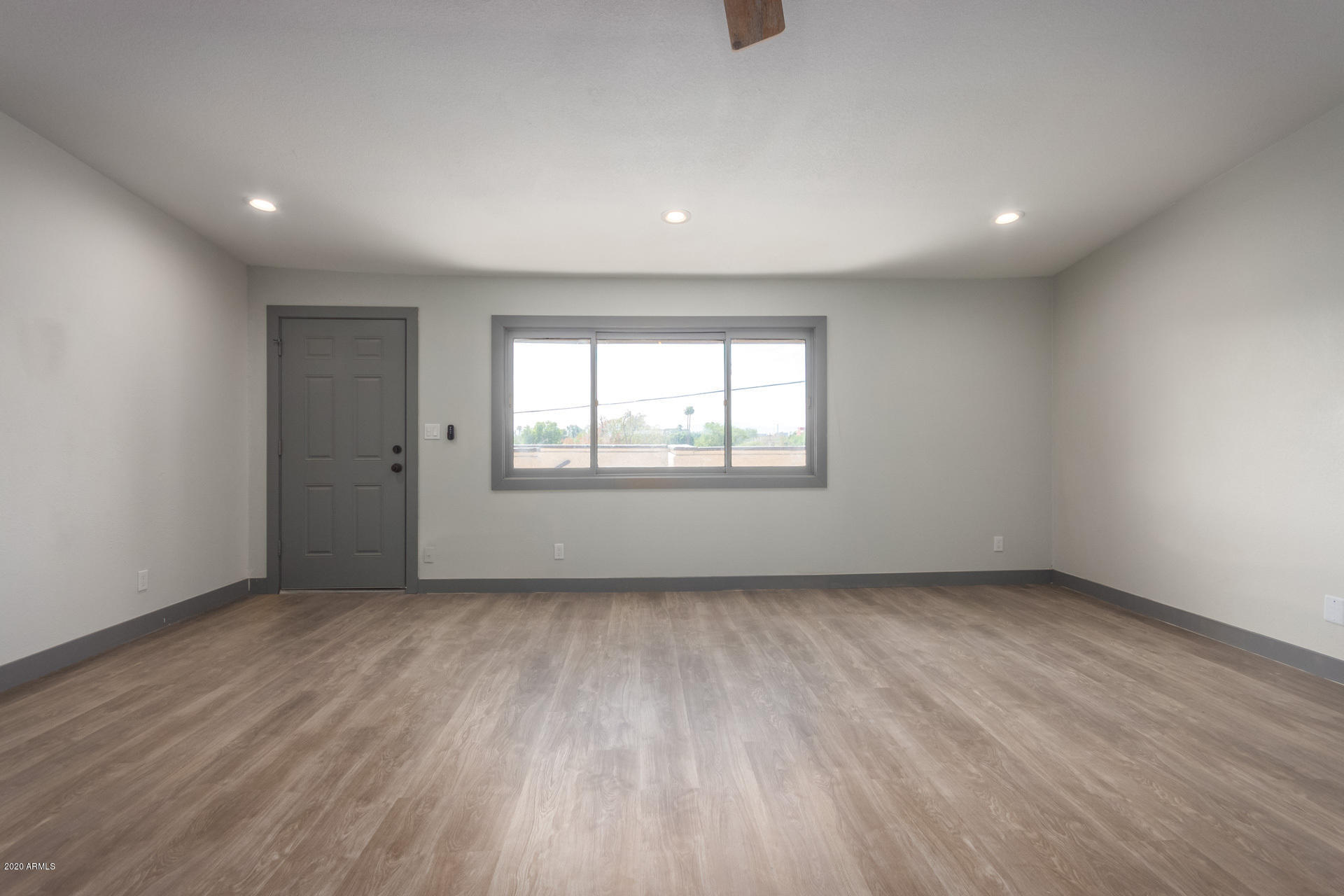 2021 East Osborn Road, Unit 13 Phoenix, AZ 85016 - Photo 17 of 33 0010-Osborn-11