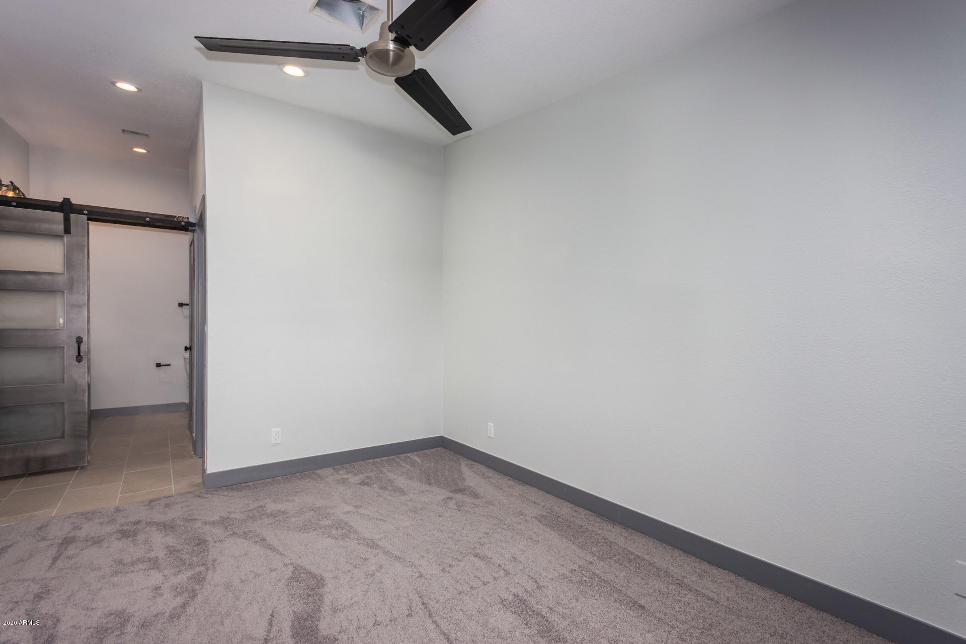 2021 East Osborn Road, Unit 13 Phoenix, AZ 85016 - Photo 25 of 33 Owners suite