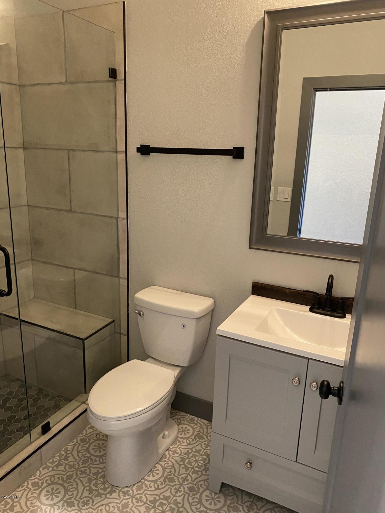 2021 East Osborn Road, Unit 13 Phoenix, AZ 85016 - Photo 7 of 33 Guest bath details