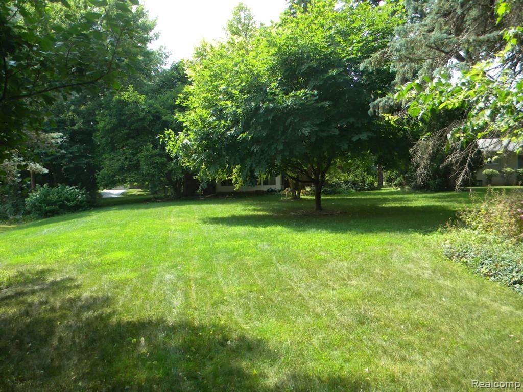 739 Lynndale Drive Rochester, MI 48309 - Photo 32 of 44 DSCN6521.jpg
