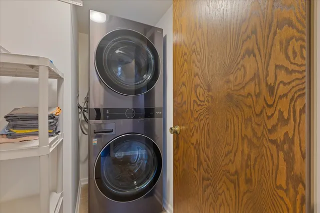 $345,000 | 7710 Dempster Street, Unit 404, Morton Grove, IL 60053