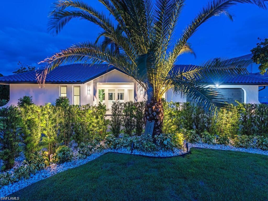 4856 Crayton Road Naples, FL 34103 - Photo 1 of 24