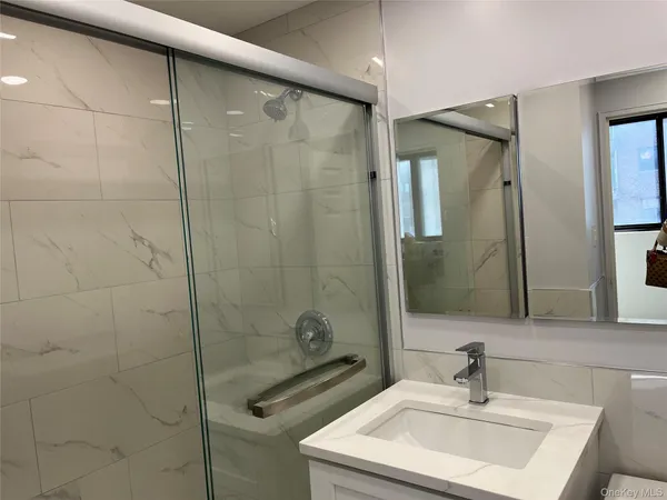 $299,000 | 137-77 45th Avenue, Unit 5A | Flushing