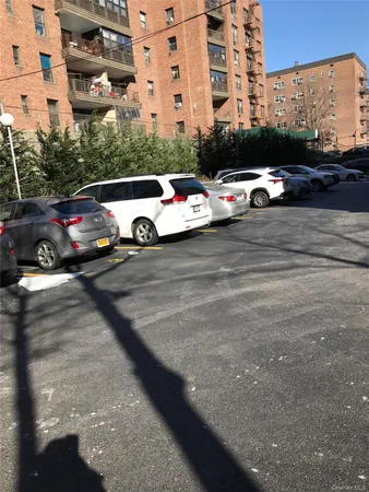 $299,000 | 137-77 45th Avenue, Unit 5A | Flushing