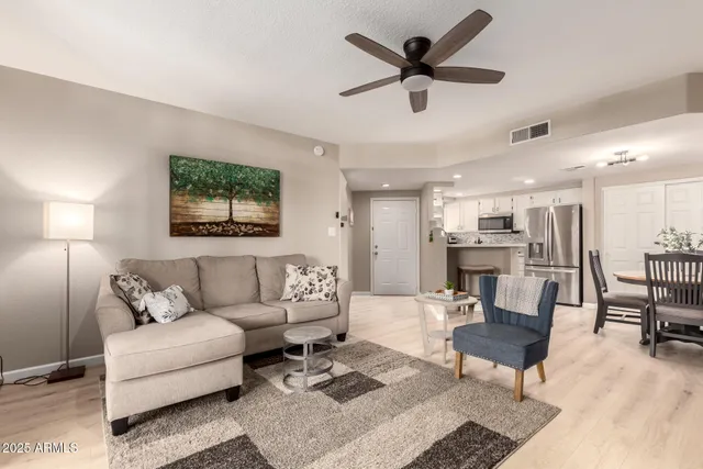 $315,000 | 10410 North Cave Creek Road, Unit 1082, Phoenix, AZ 85020