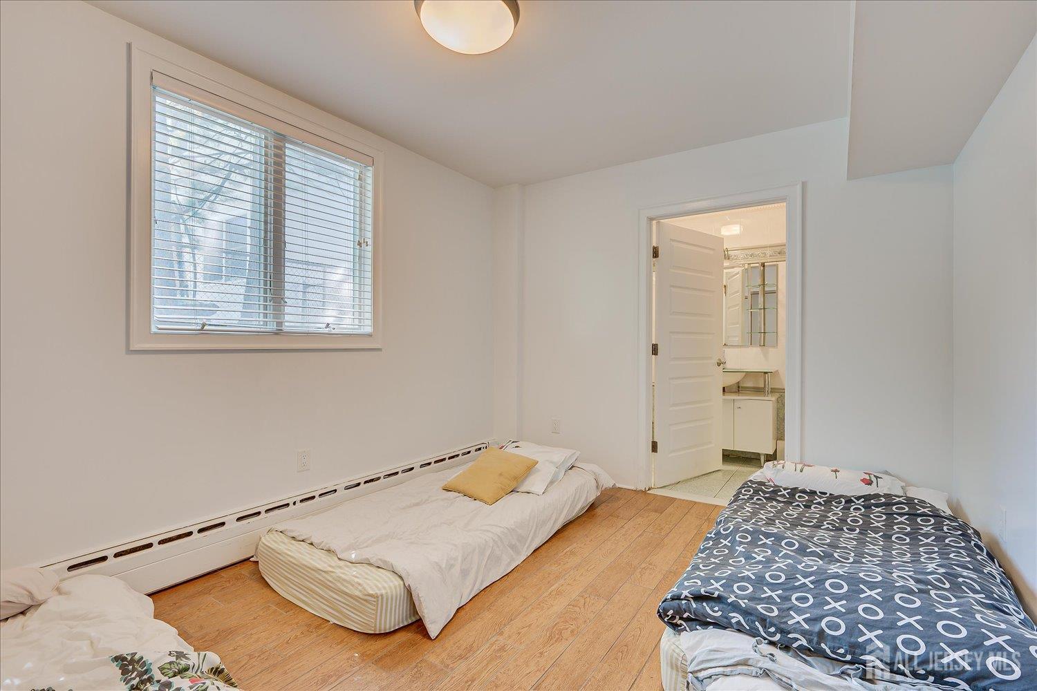 25 Marshall Drive Edison, NJ 08817 - Photo 53 of 68