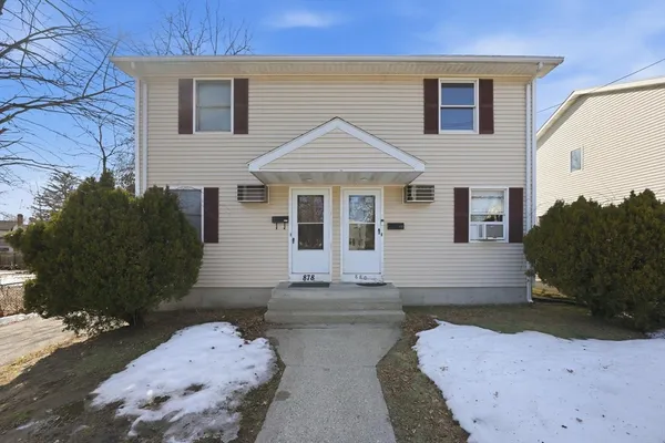 $425,000 | 878-880 St James Avenue, Springfield, MA 01104