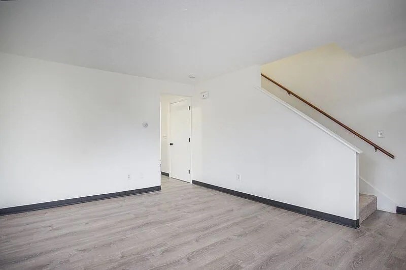878-880 St James Avenue Springfield, MA 01104 - Photo 9 of 17 a view of an empty room