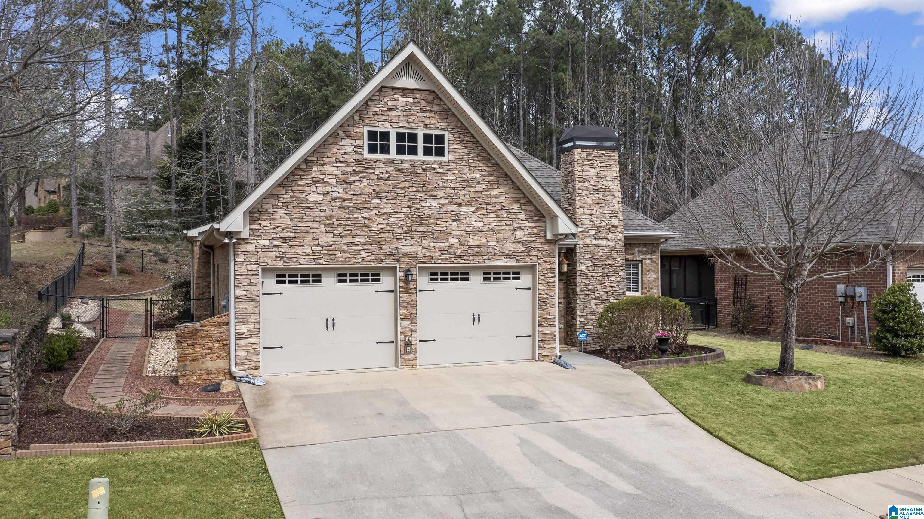 1101 Weybridge Road Pelham, AL 35124 - Photo 1 of 38