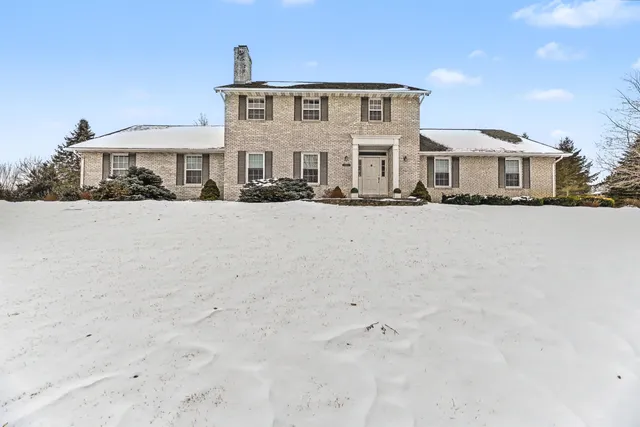 $575,000 | 22501 88th Street, Salem Lakes, WI 53168