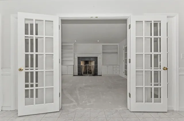 $575,000 | 22501 88th Street, Salem Lakes, WI 53168