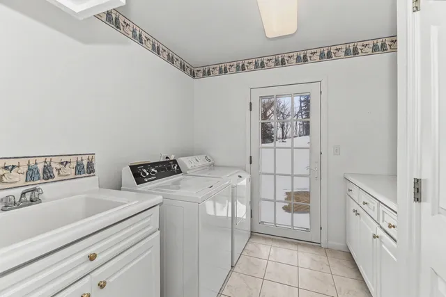 $575,000 | 22501 88th Street, Salem Lakes, WI 53168