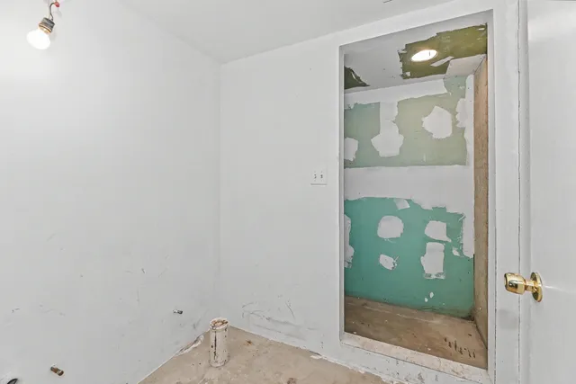 $575,000 | 22501 88th Street, Salem Lakes, WI 53168