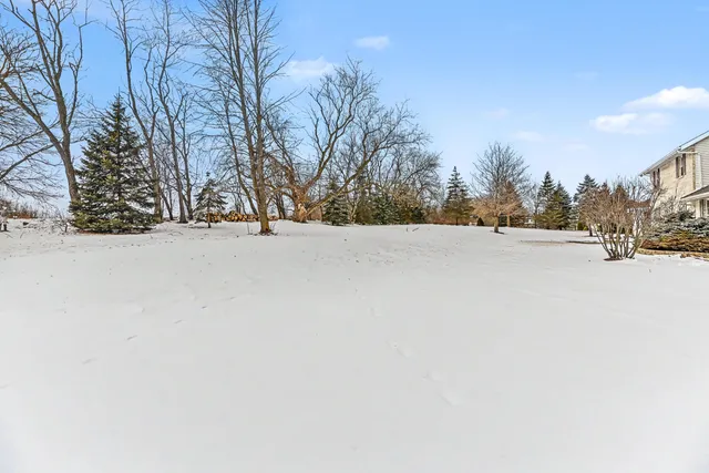 $575,000 | 22501 88th Street, Salem Lakes, WI 53168