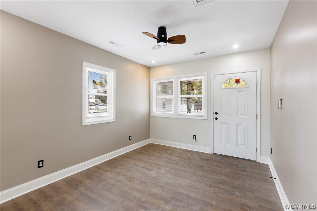 305 West City Point Road Hopewell, VA 23860 - Photo 6 of 18 Gallery Image 6