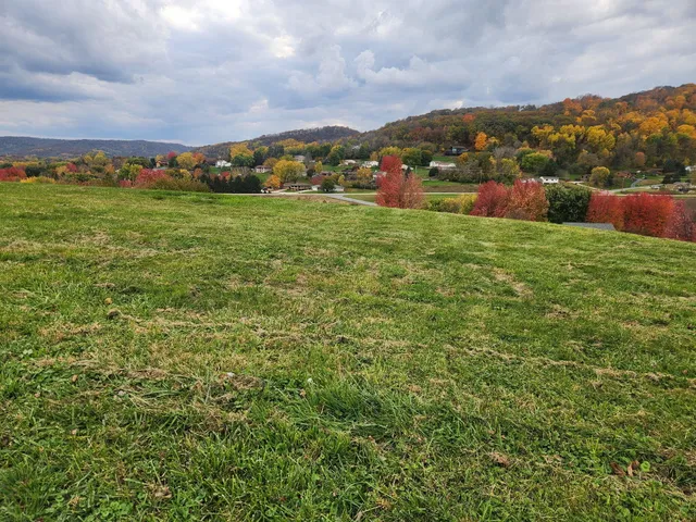 $110,000 | 225 Red Apple Drive, La Crescent, MN 55947