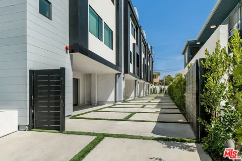 $1,399,999 | 1444 Hi Point Street, Los Angeles, CA 90035