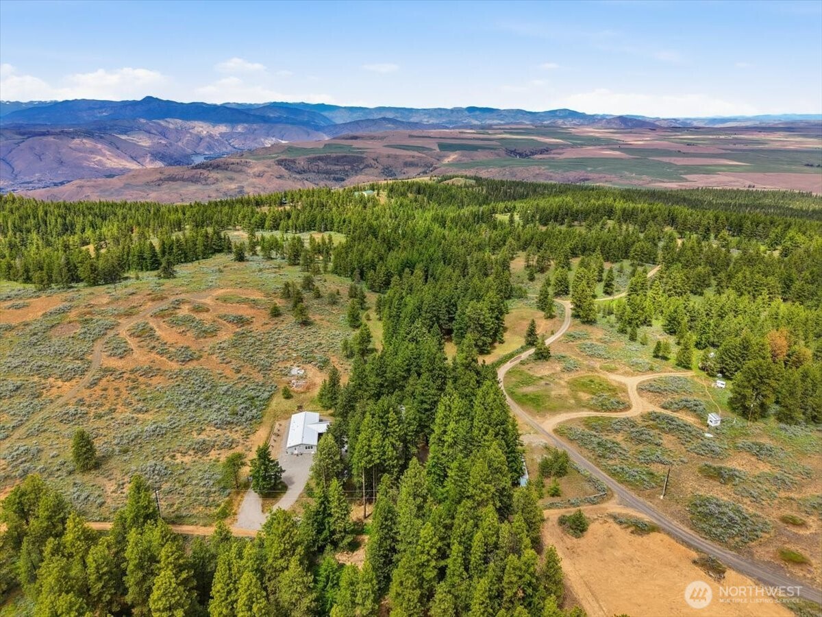 389 Muledeer Road East Wenatchee, WA 98802 - Photo 28 of 36