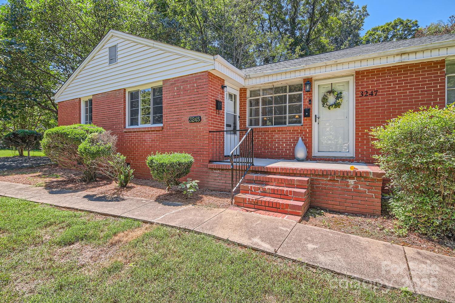 3245 Minnesota Road Charlotte, NC 28208 - Photo 1 of 14 Gallery Image 1