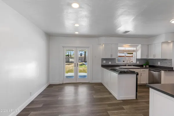 $620,000 | 1807 East San Miguel Avenue, Phoenix, AZ 85016