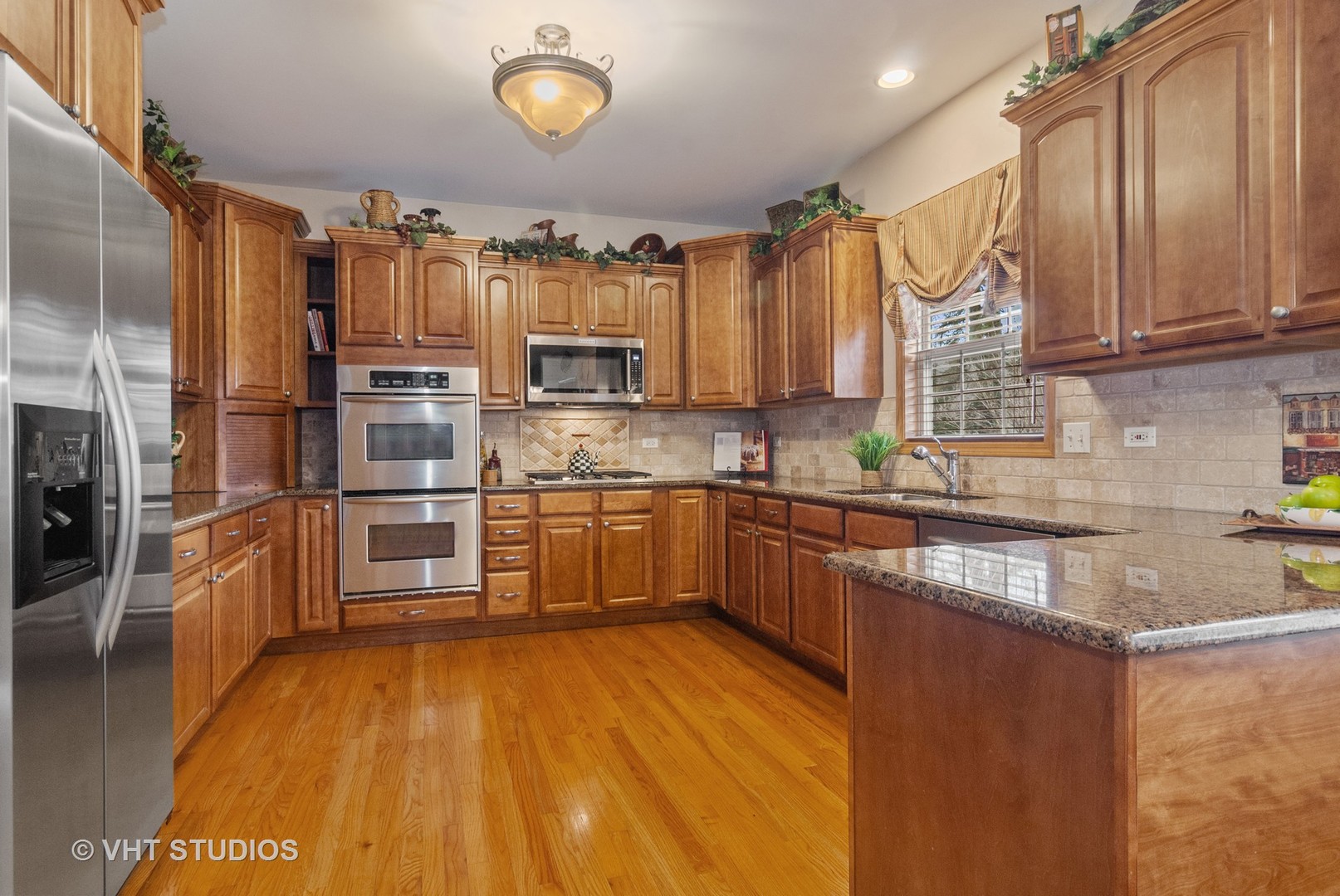 2 Ralph Judd Court Sugar Grove, IL 60554 - Photo 3 of 34