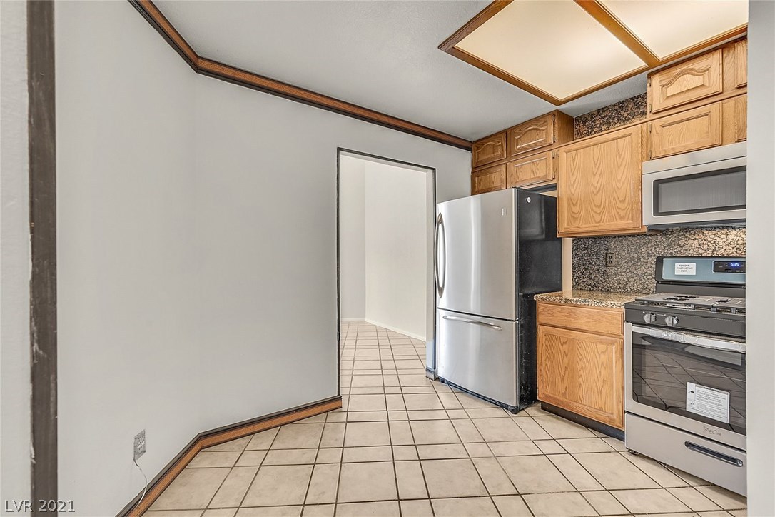 6560 West Beacon Road Las Vegas, NV 89108 - Photo 12 of 25 Gallery Image 12