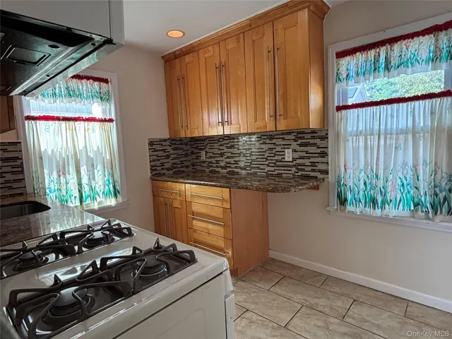 $760,000 | 104-18 216th Street | Queens Village