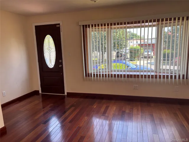 $760,000 | 104-18 216th Street | Queens Village