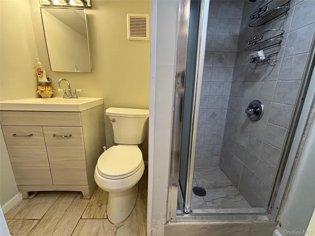 $760,000 | 104-18 216th Street | Queens Village