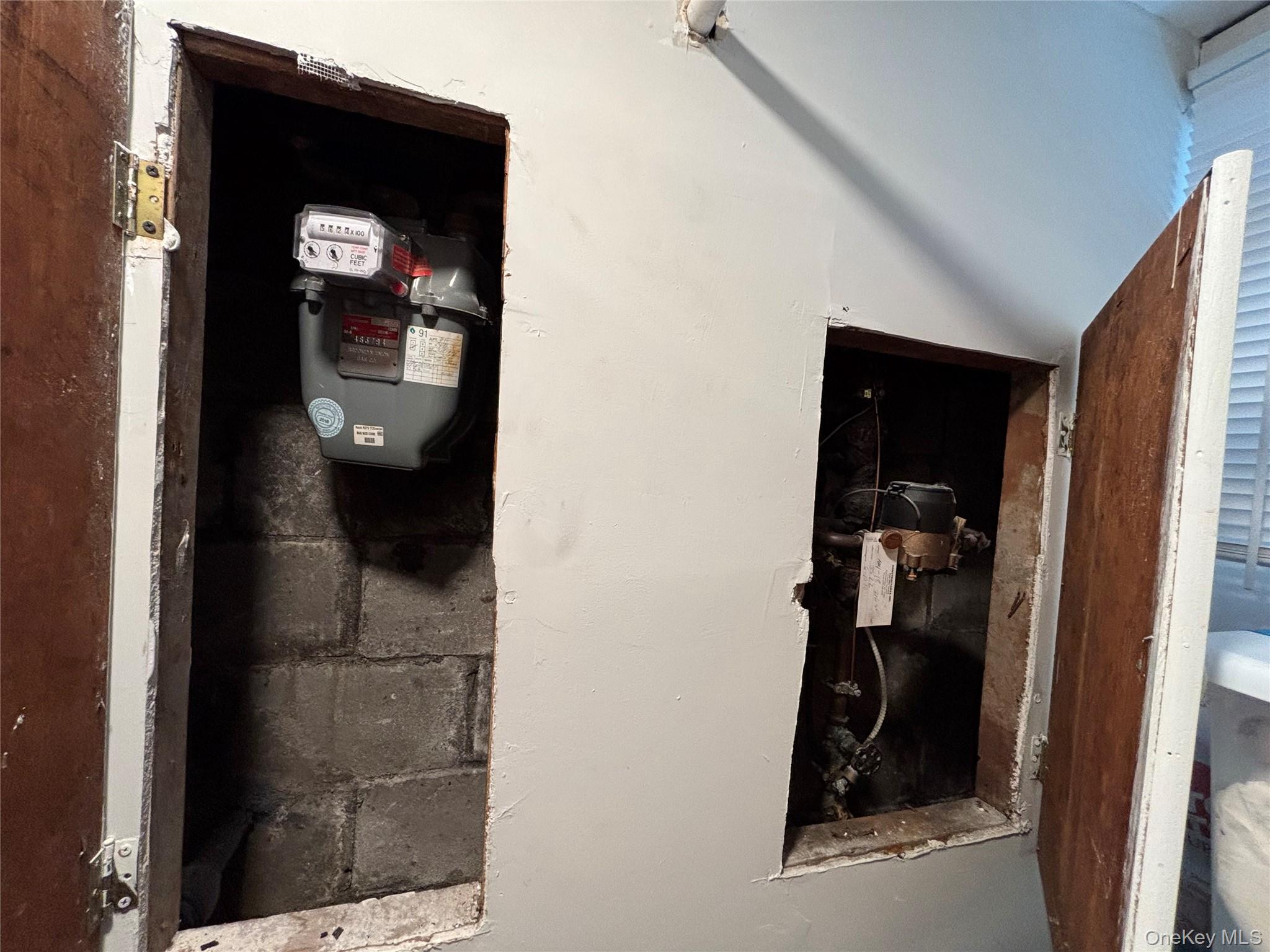 104-18 216th Street Queens, NY 11429 - Photo 43 of 49 Detailed view of gas meter