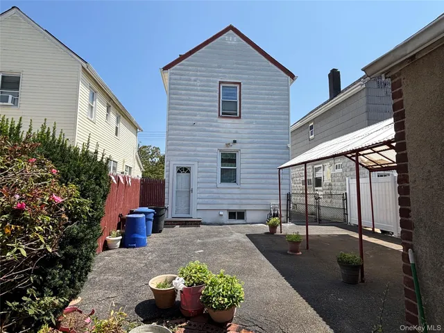 $760,000 | 104-18 216th Street | Queens Village