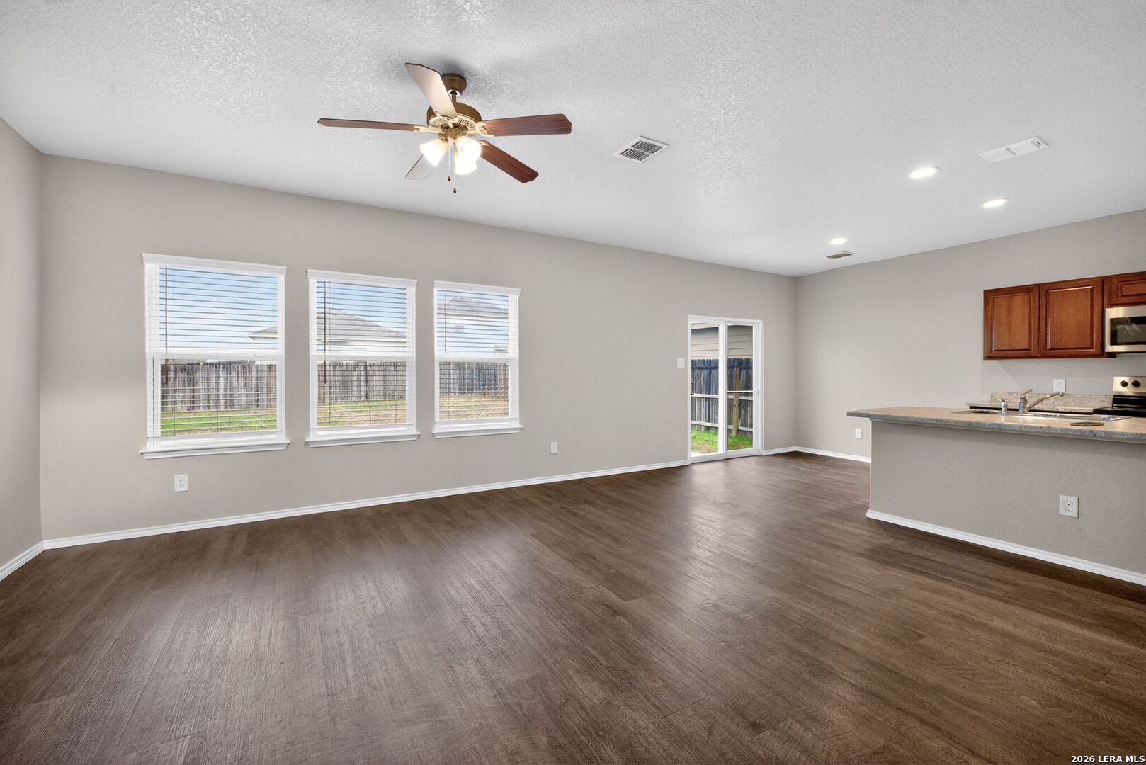 13003 Lineberry Lane St. Hedwig, TX 78152 - Photo 9 of 30
